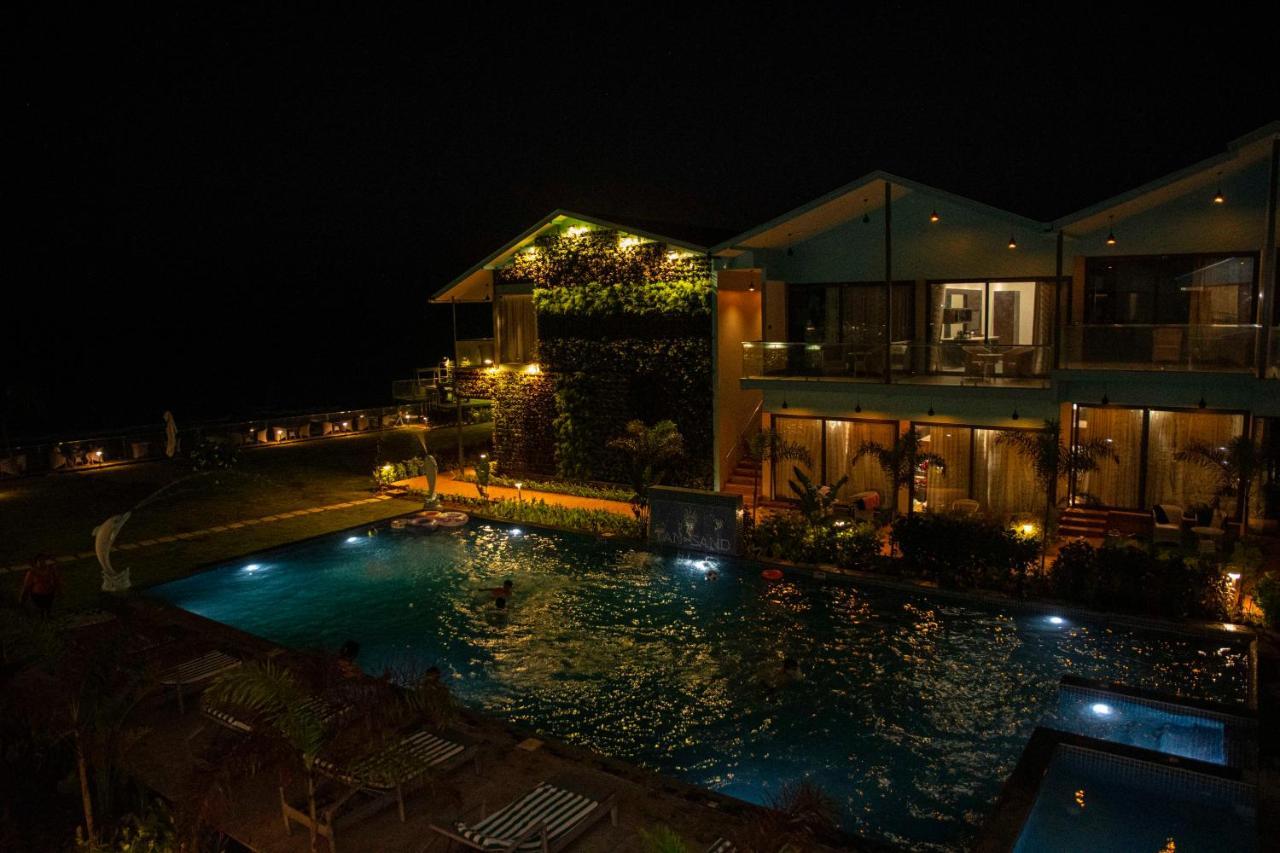 Tan-N-Sand มอร์จิม ภายนอก รูปภาพ
